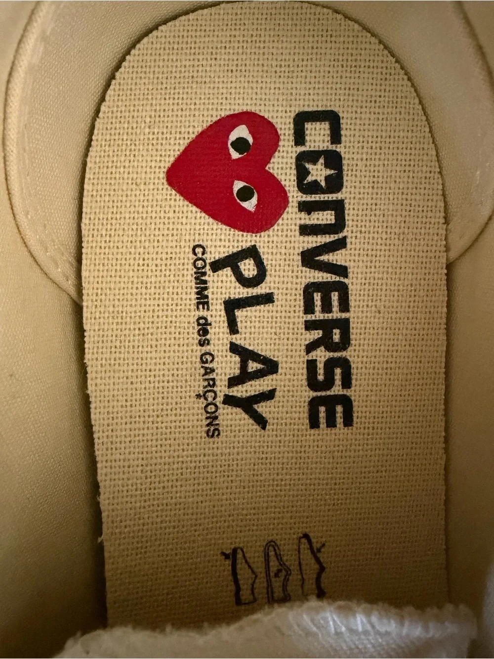 Converse Cream Low-Top Sneakers with Red Heart Graphic - Picture 3 of 5